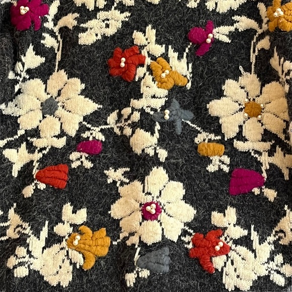Vintage Kitty Hawk Vivian Lang Sweater Womens Medium 3D Floral Embroidered Knit - Picture 2 of 12